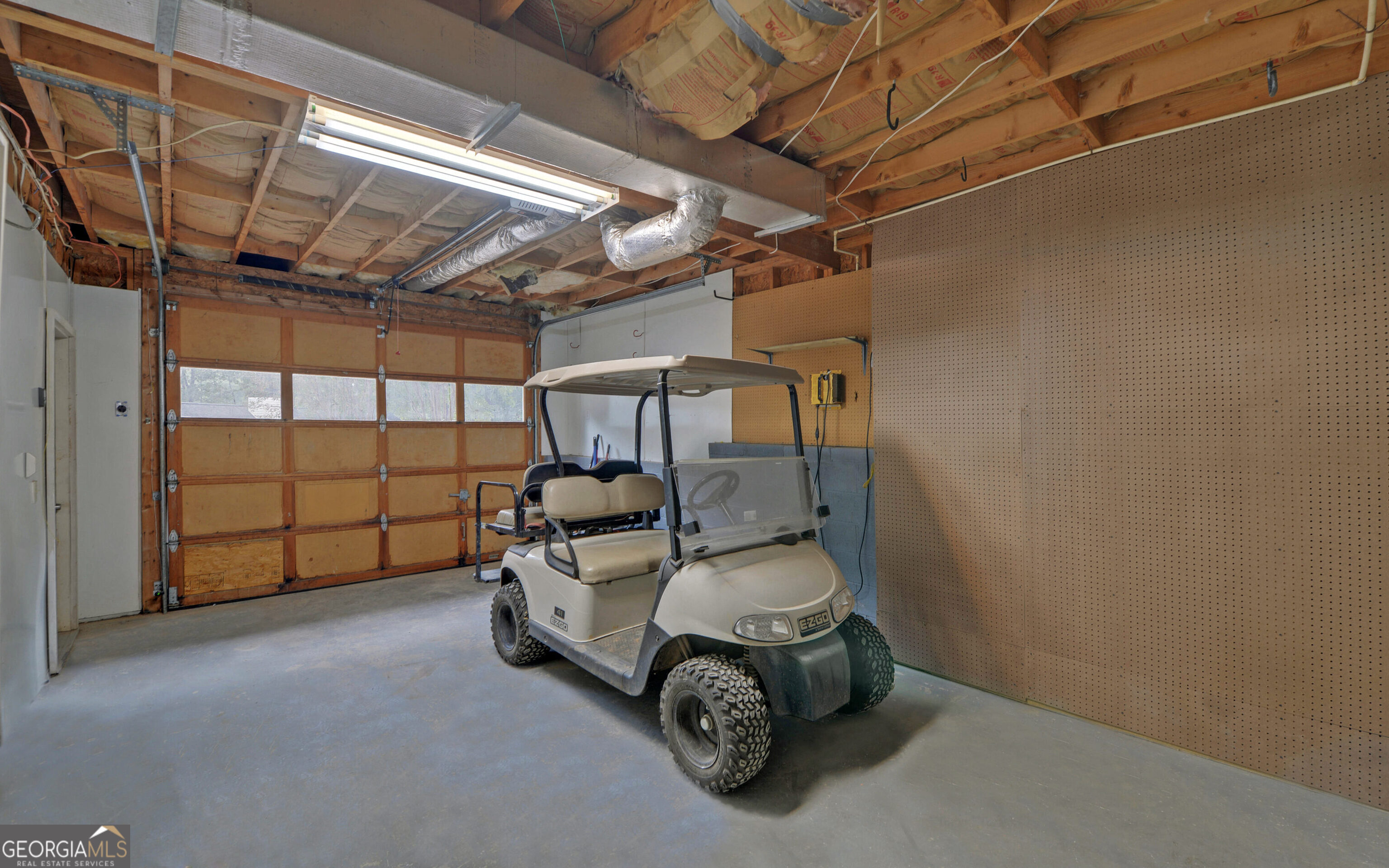 120 Ridgemore Circle Toccoa, GA 30577 - Photo 35 of 48 a car parked in a garage