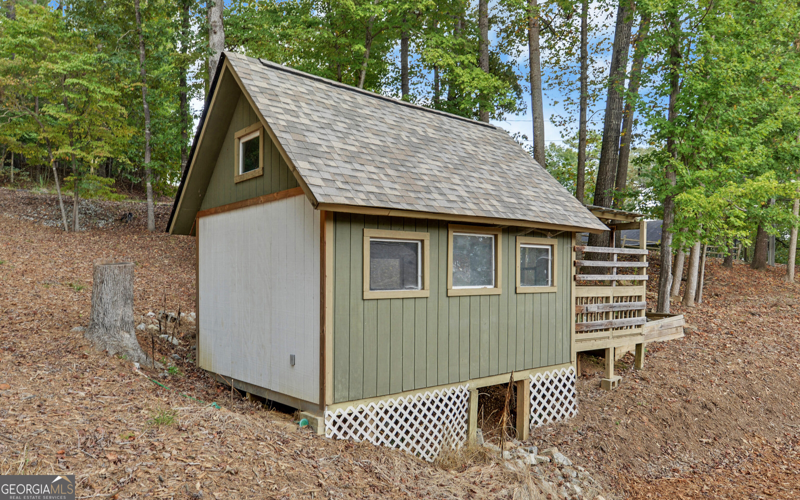 120 Ridgemore Circle Toccoa, GA 30577 - Photo 42 of 48 a view of a house with a yard