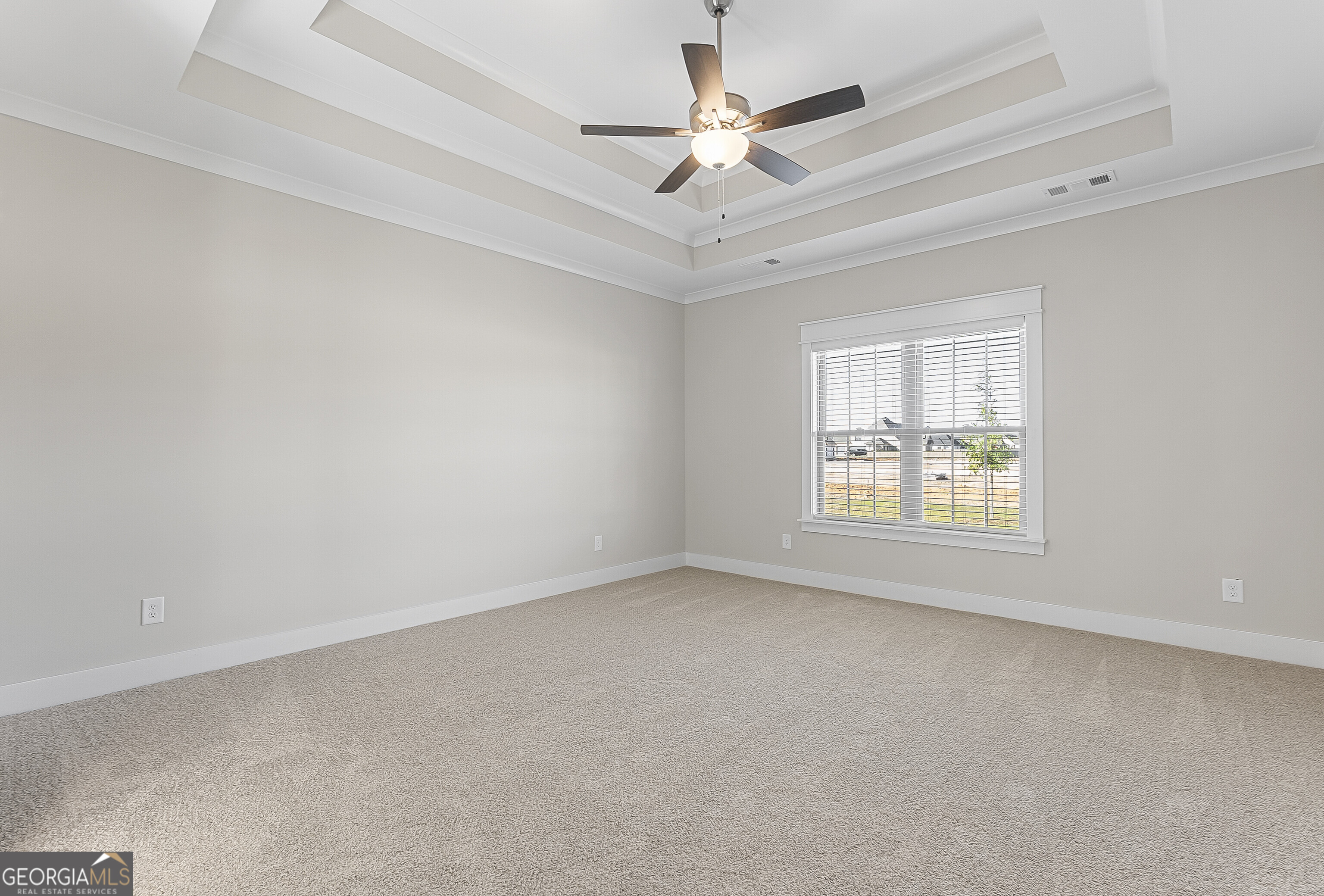 200 Emberwood Way Kathleen, GA 31047 - Photo 32 of 63 an empty room with windows and fan