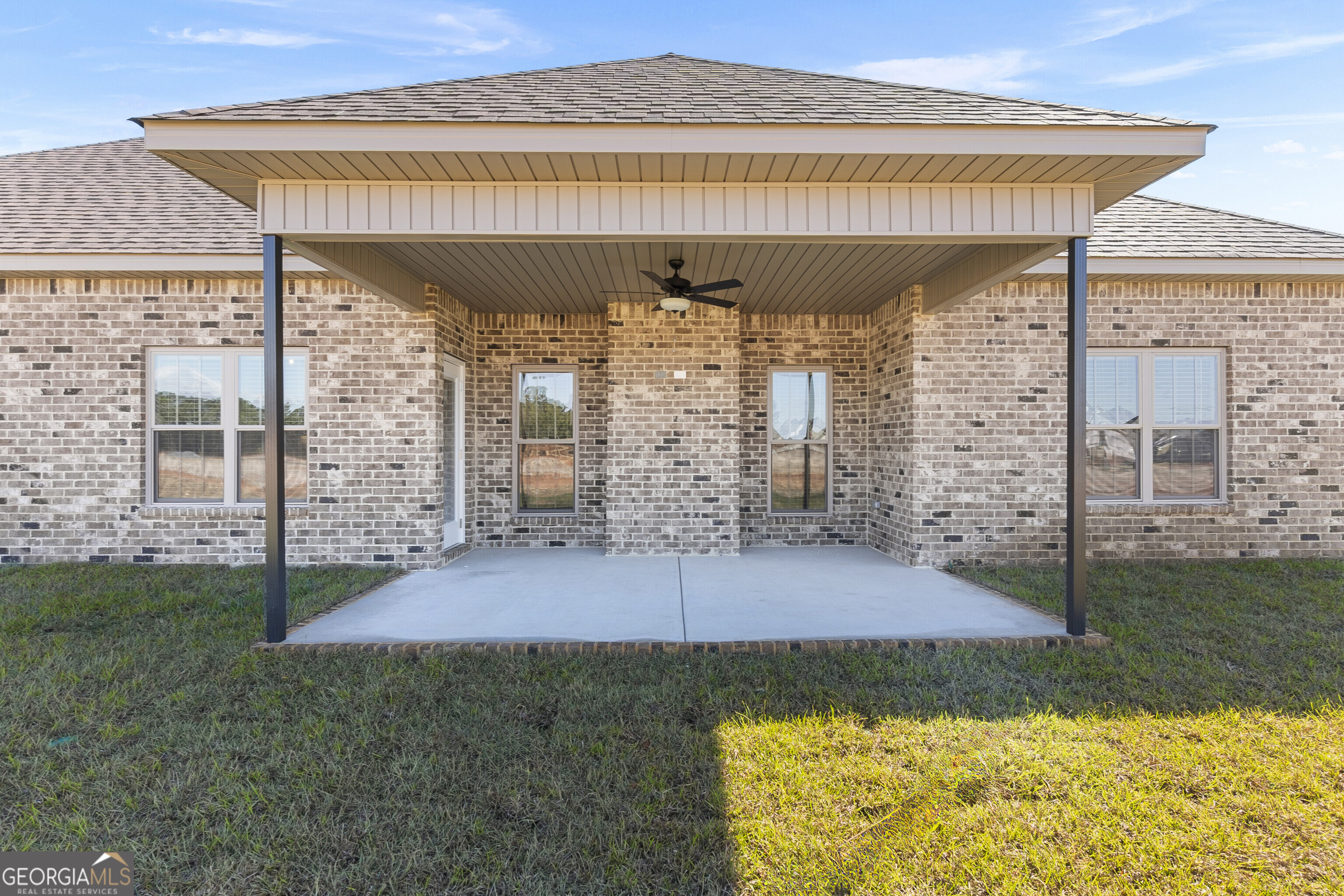 200 Emberwood Way Kathleen, GA 31047 - Photo 53 of 63 a view of a patio with table and chairs