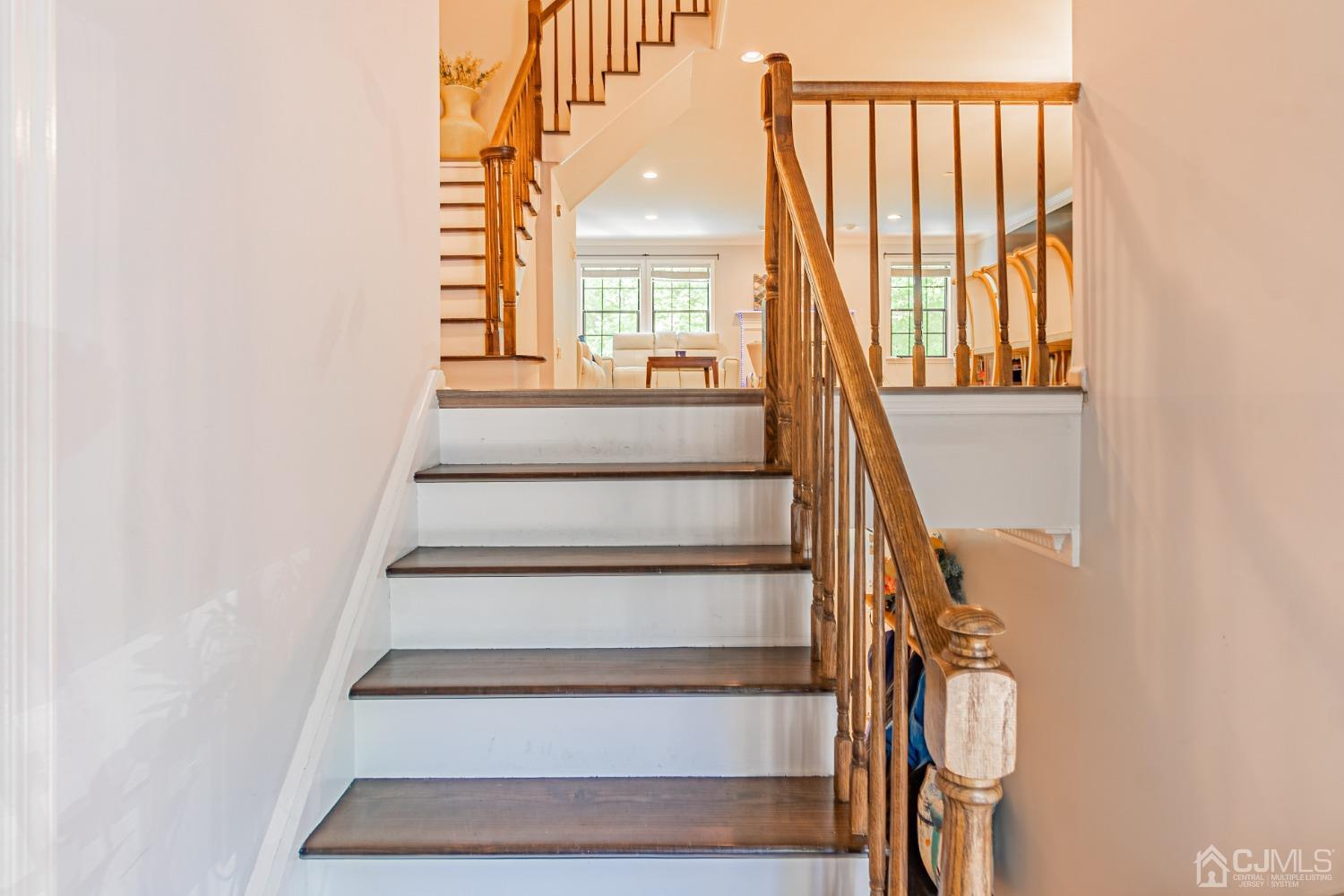4603 Stonehedge Road Edison, NJ 08820 - Photo 6 of 35 a view of entryway
