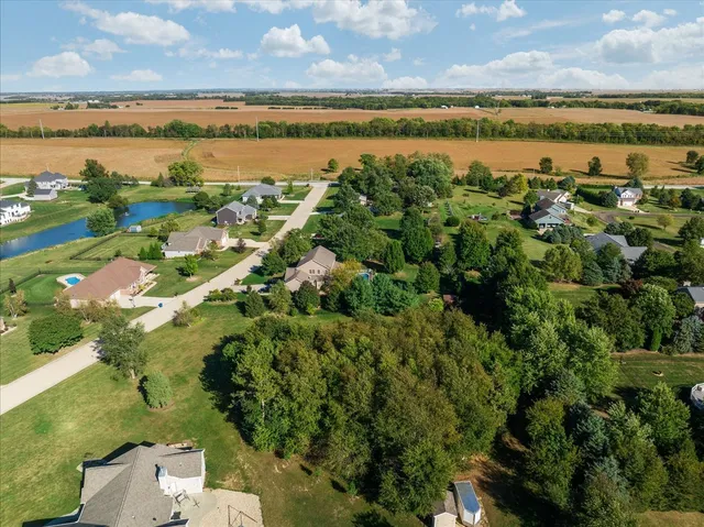 $78,500 | 14607 Knob Hill Drive, Heyworth, IL 61745