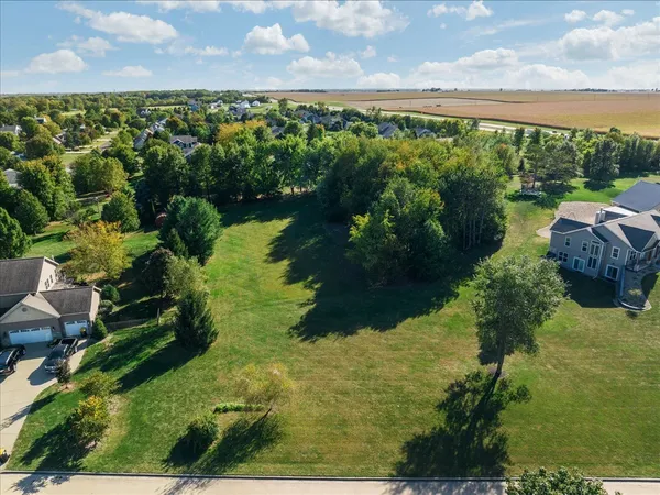 $78,500 | 14607 Knob Hill Drive, Heyworth, IL 61745