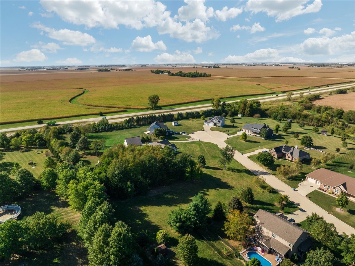 14607 Knob Hill Drive Heyworth, IL 61745 - Photo 9 of 17