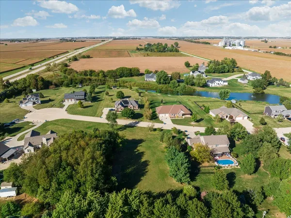 $78,500 | 14607 Knob Hill Drive, Heyworth, IL 61745