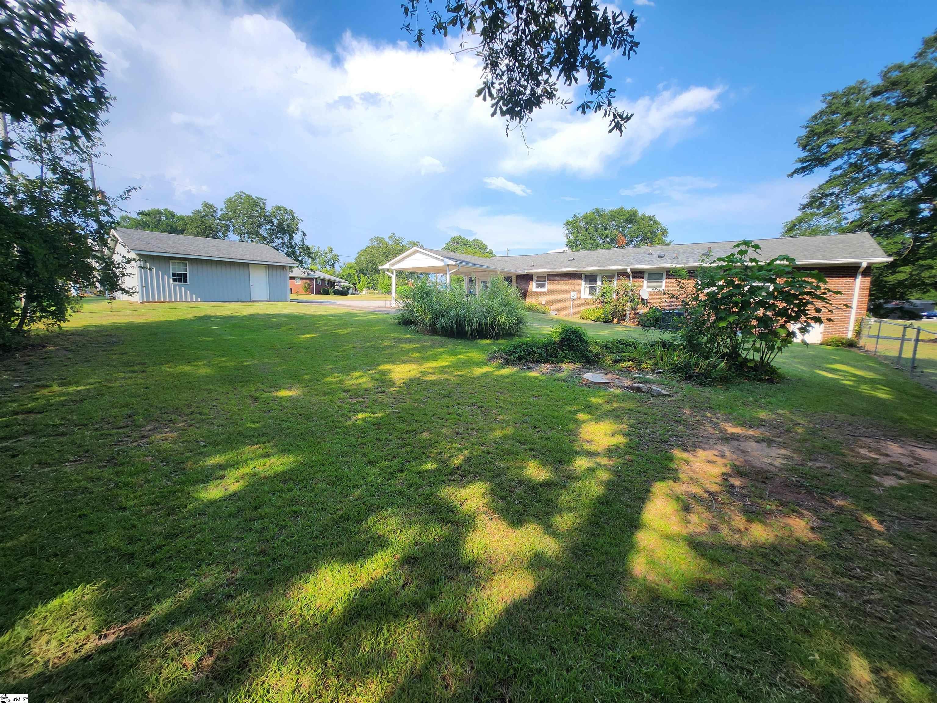 204 Ridge Drive Laurens, SC 29360 - Photo 11 of 11