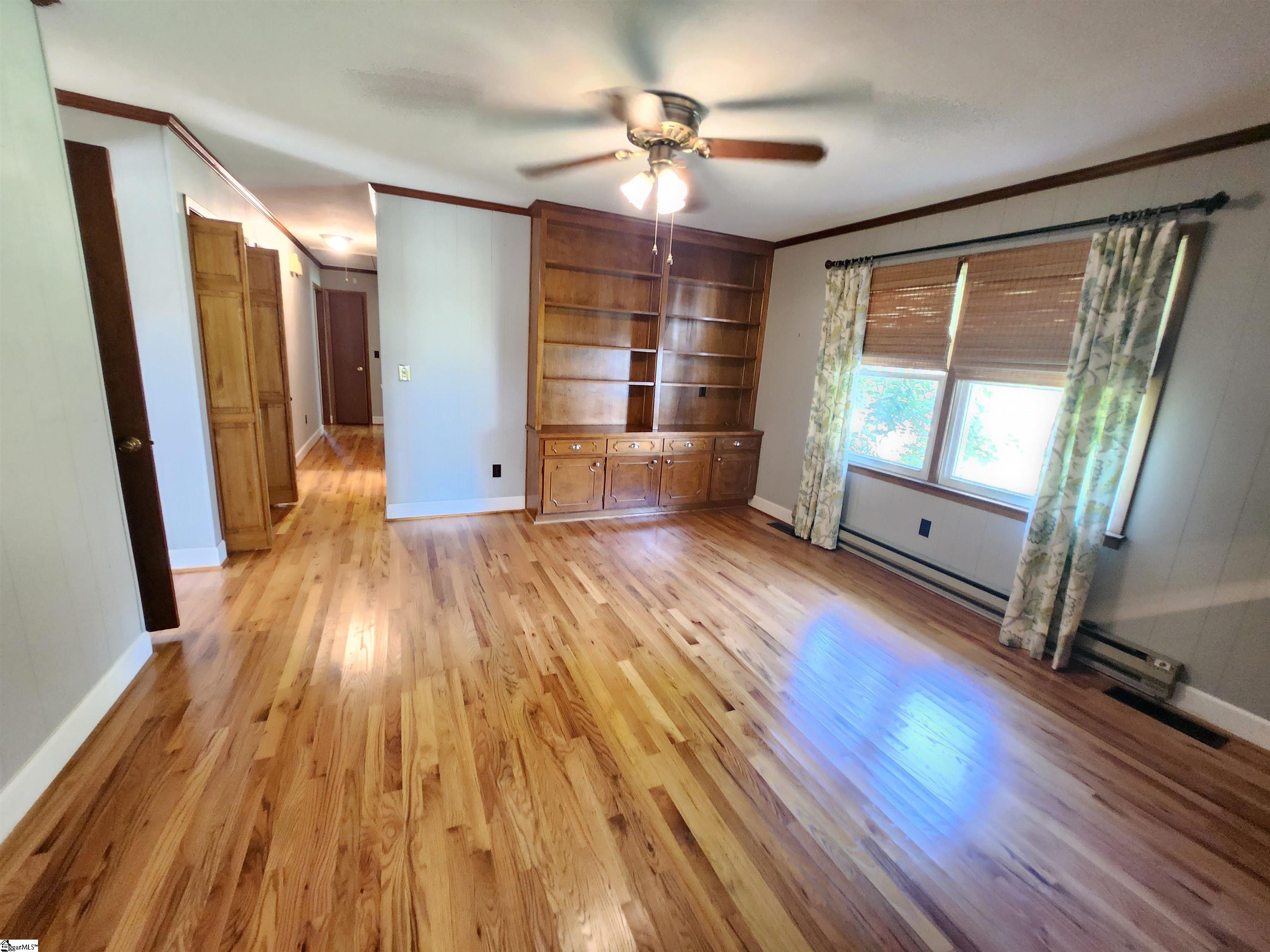 204 Ridge Drive Laurens, SC 29360 - Photo 4 of 11