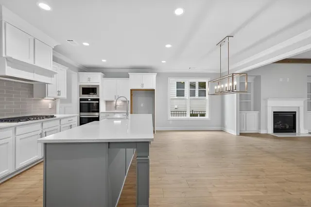 $565,695 | 5566 Spring Street, Flowery Branch, GA 30542