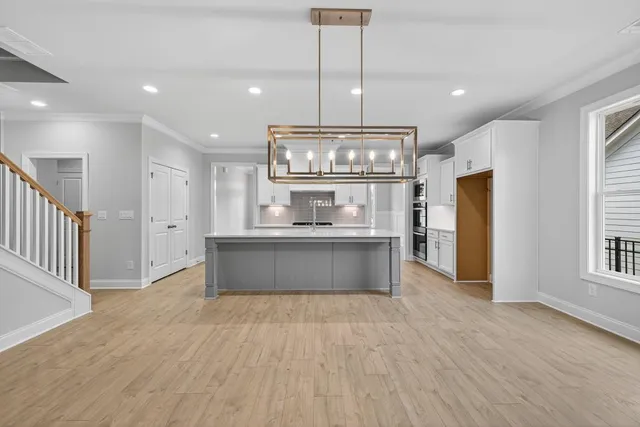 $565,695 | 5566 Spring Street, Flowery Branch, GA 30542