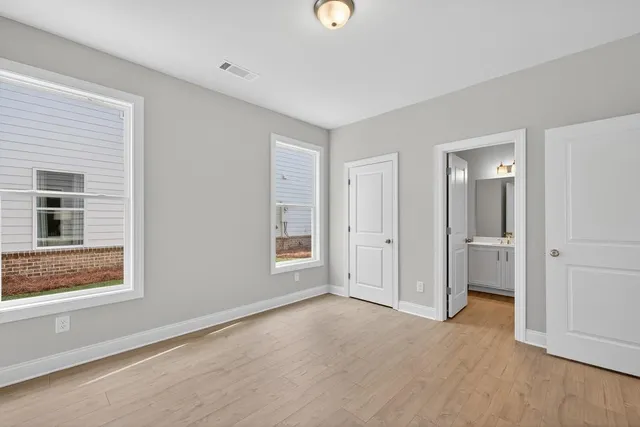 $565,695 | 5566 Spring Street, Flowery Branch, GA 30542