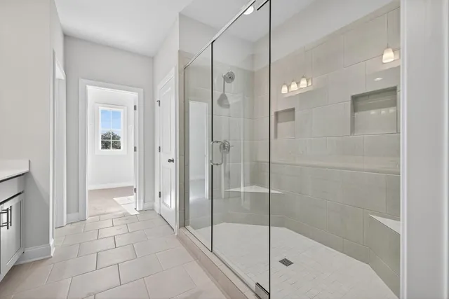 $565,695 | 5566 Spring Street, Flowery Branch, GA 30542