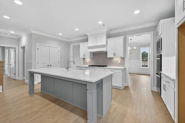 $565,695 | 5566 Spring Street, Flowery Branch, GA 30542