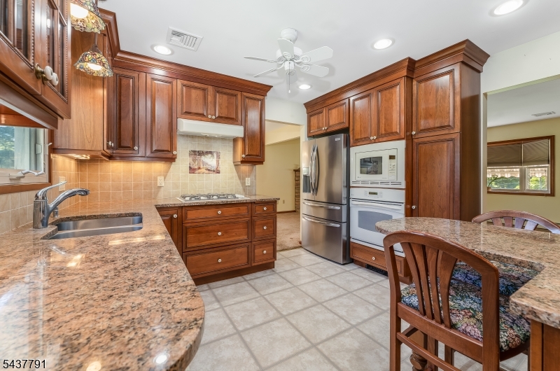 24 Hardscrabble Hill Road Flemington, NJ 08822 - Photo 13 of 35