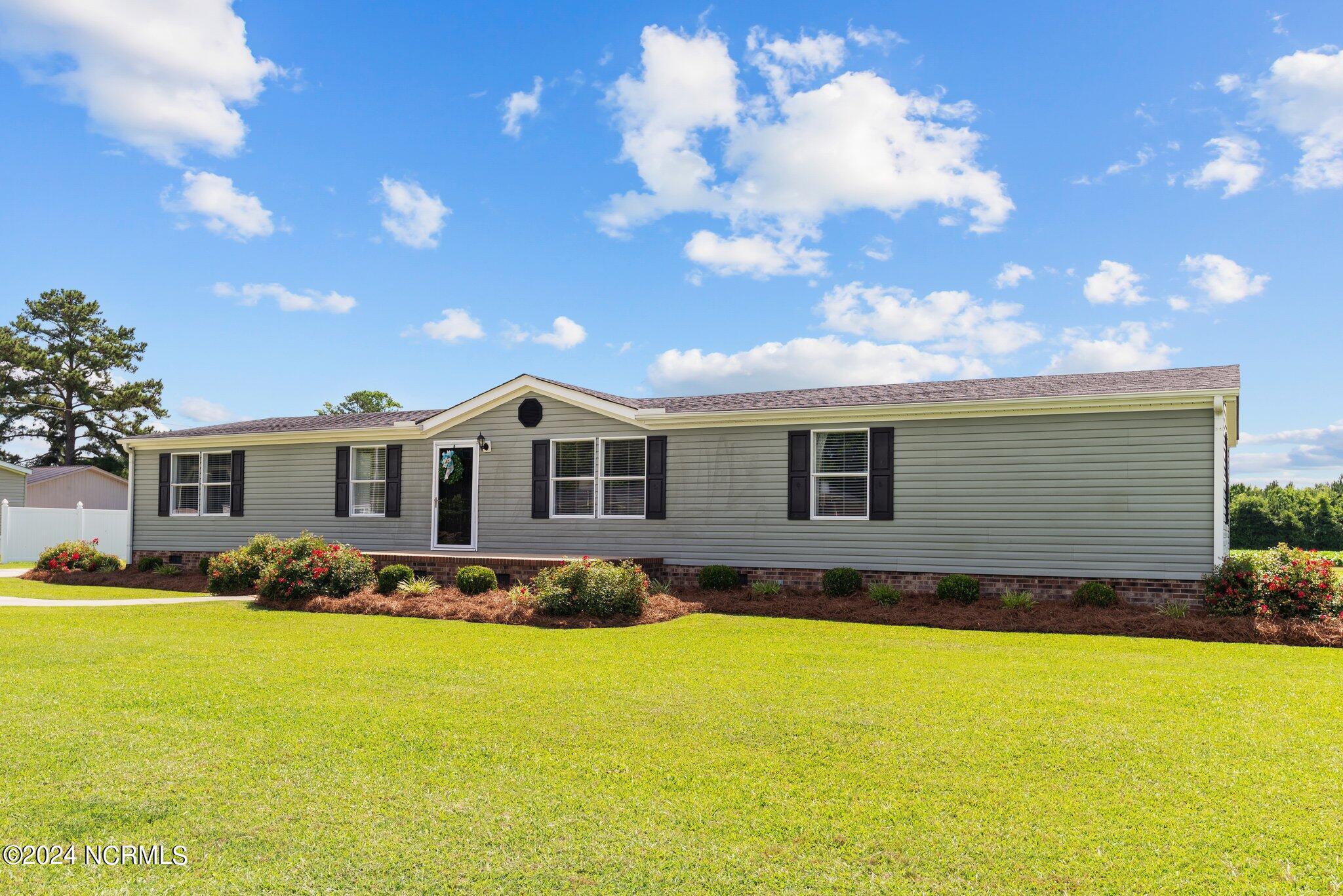 3440 Ormondsville Road Ayden, NC 28513 - Photo 4 of 52 43-web-or-mls-DSC_0609