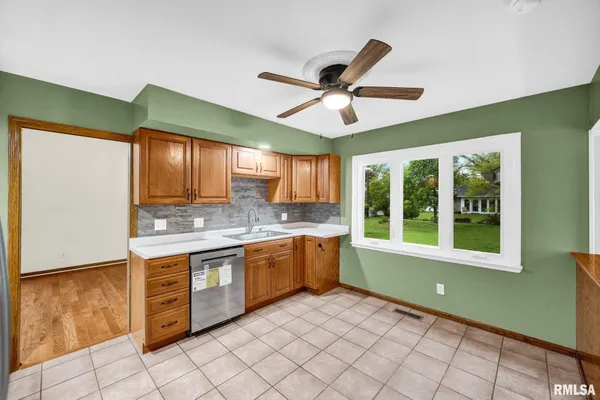 $342,900 | 219 West Birchwood Street, Morton, IL 61550