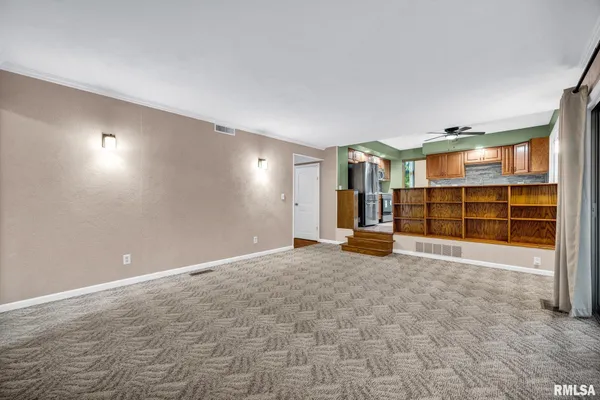 $342,900 | 219 West Birchwood Street, Morton, IL 61550