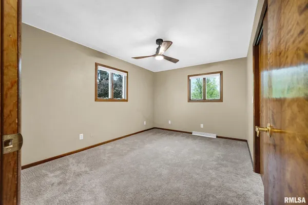 $342,900 | 219 West Birchwood Street, Morton, IL 61550