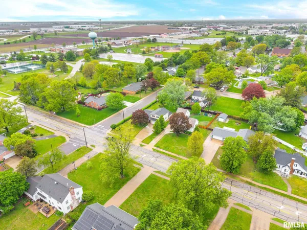 $342,900 | 219 West Birchwood Street, Morton, IL 61550