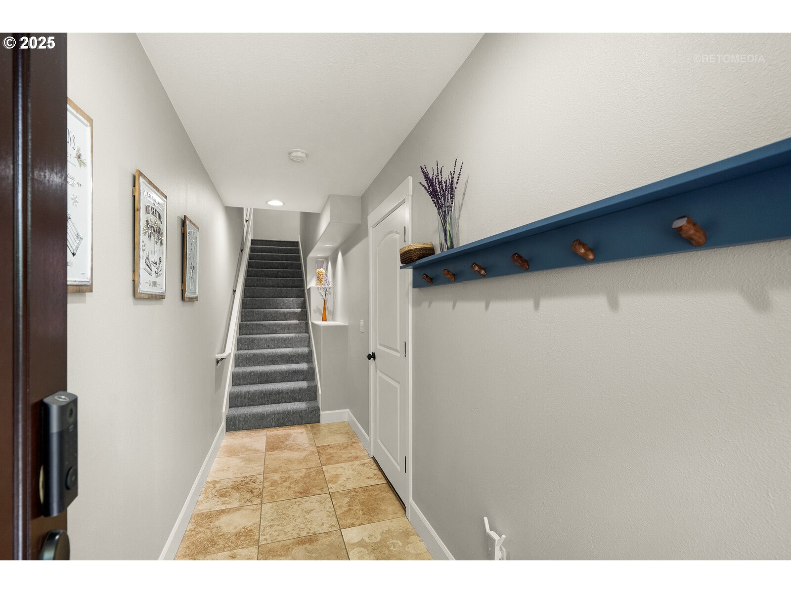 1902 Northeast 48th Way Hillsboro, OR 97124 - Photo 2 of 40