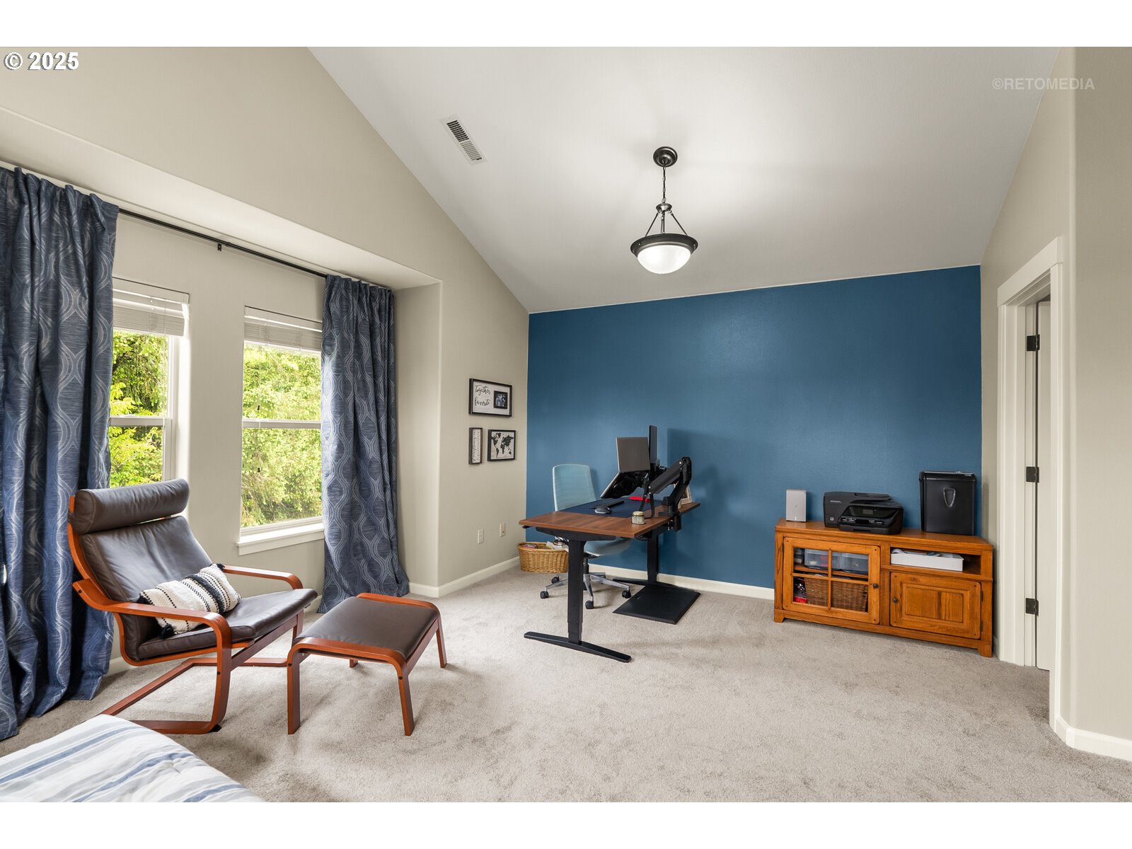 1902 Northeast 48th Way Hillsboro, OR 97124 - Photo 23 of 40