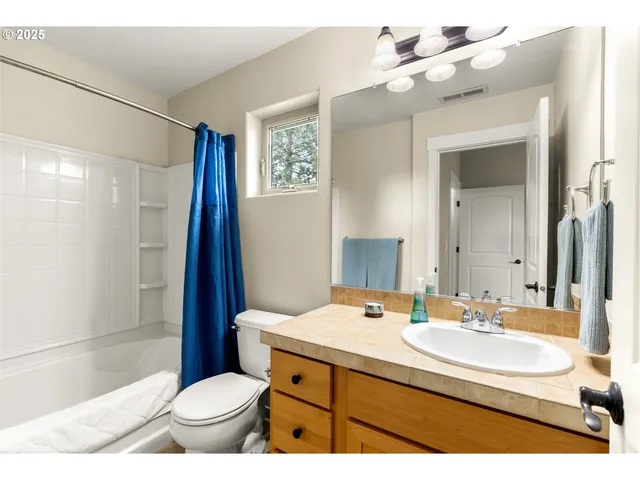 $412,500 | 1902 Northeast 48th Way, Hillsboro, OR 97124