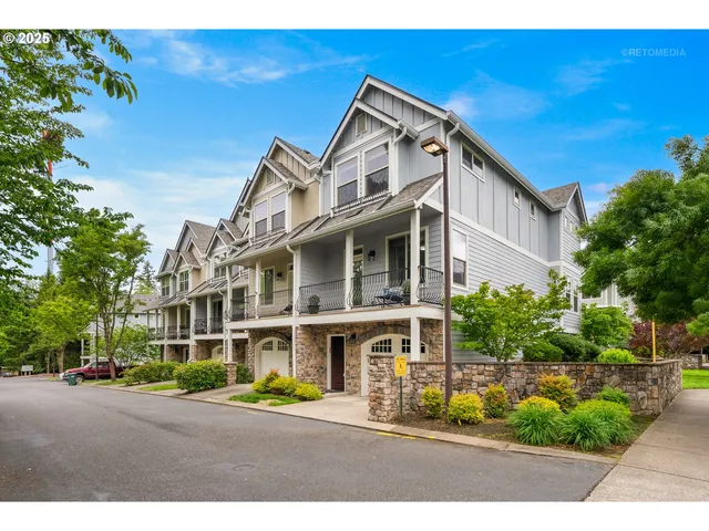 $412,500 | 1902 Northeast 48th Way, Hillsboro, OR 97124