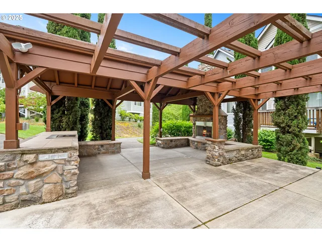 $412,500 | 1902 Northeast 48th Way, Hillsboro, OR 97124