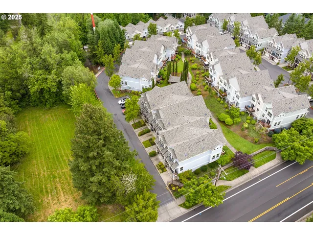 $412,500 | 1902 Northeast 48th Way, Hillsboro, OR 97124