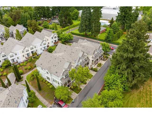 $412,500 | 1902 Northeast 48th Way, Hillsboro, OR 97124