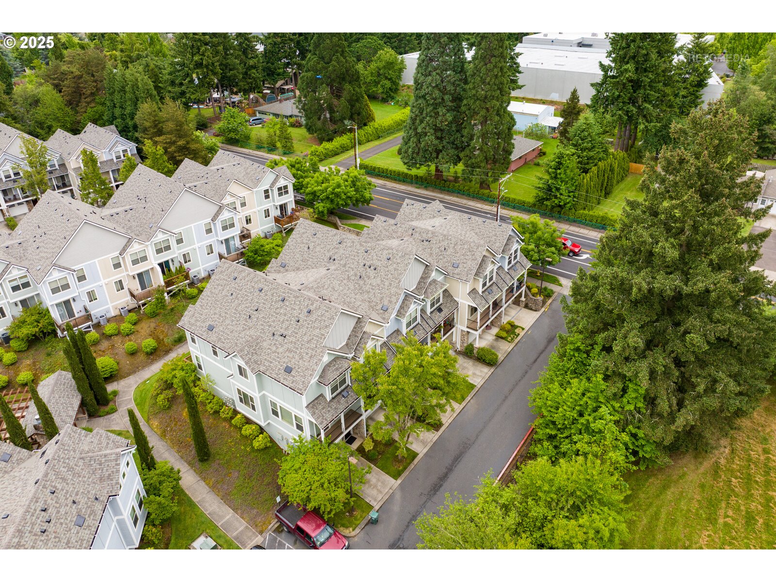 1902 Northeast 48th Way Hillsboro, OR 97124 - Photo 38 of 40