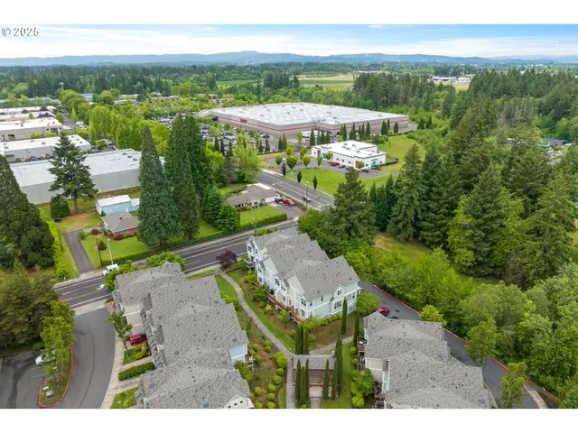 $412,500 | 1902 Northeast 48th Way, Hillsboro, OR 97124