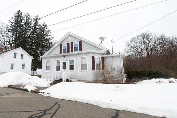 $435,000 | 5 Crosby Street, Webster, MA 01570