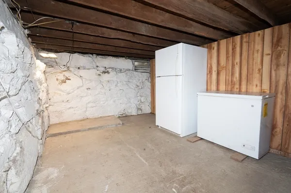 $374,999 | 5 Crosby Street, Webster, MA 01570