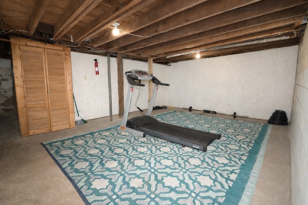 5 Crosby Street Webster, MA 01570 - Photo 28 of 35