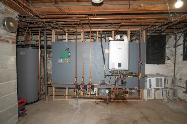 $374,999 | 5 Crosby Street, Webster, MA 01570