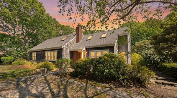 $1,100,000 | 90 Comanche Drive, Falmouth, MA 02540