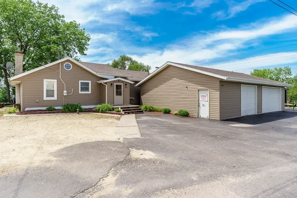 $450,000 | 10444 Rock Lane, Roscoe, IL 61073