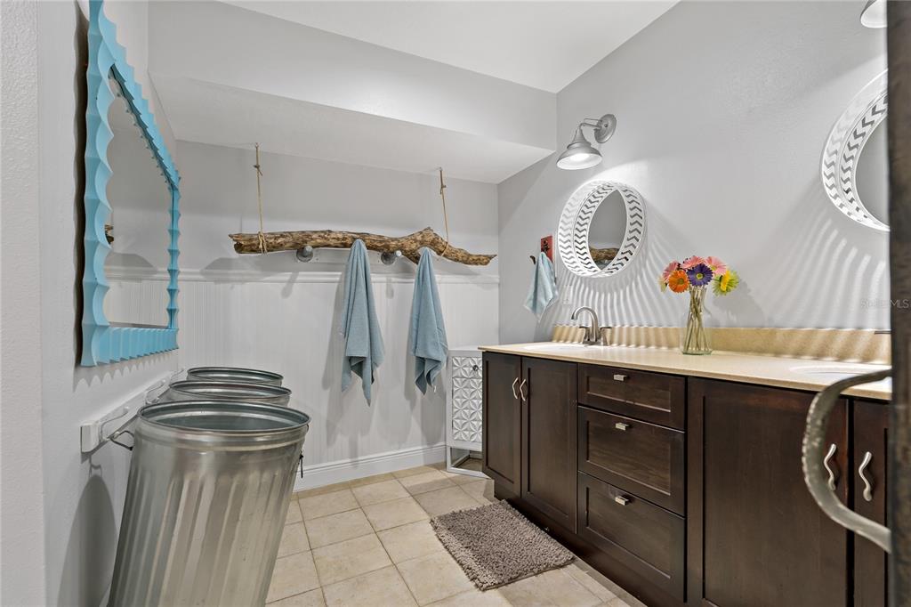 808 Rustic Oaks Drive Palm Harbor, FL 34684 - Photo 28 of 55 a kitchen with a sink and a stove