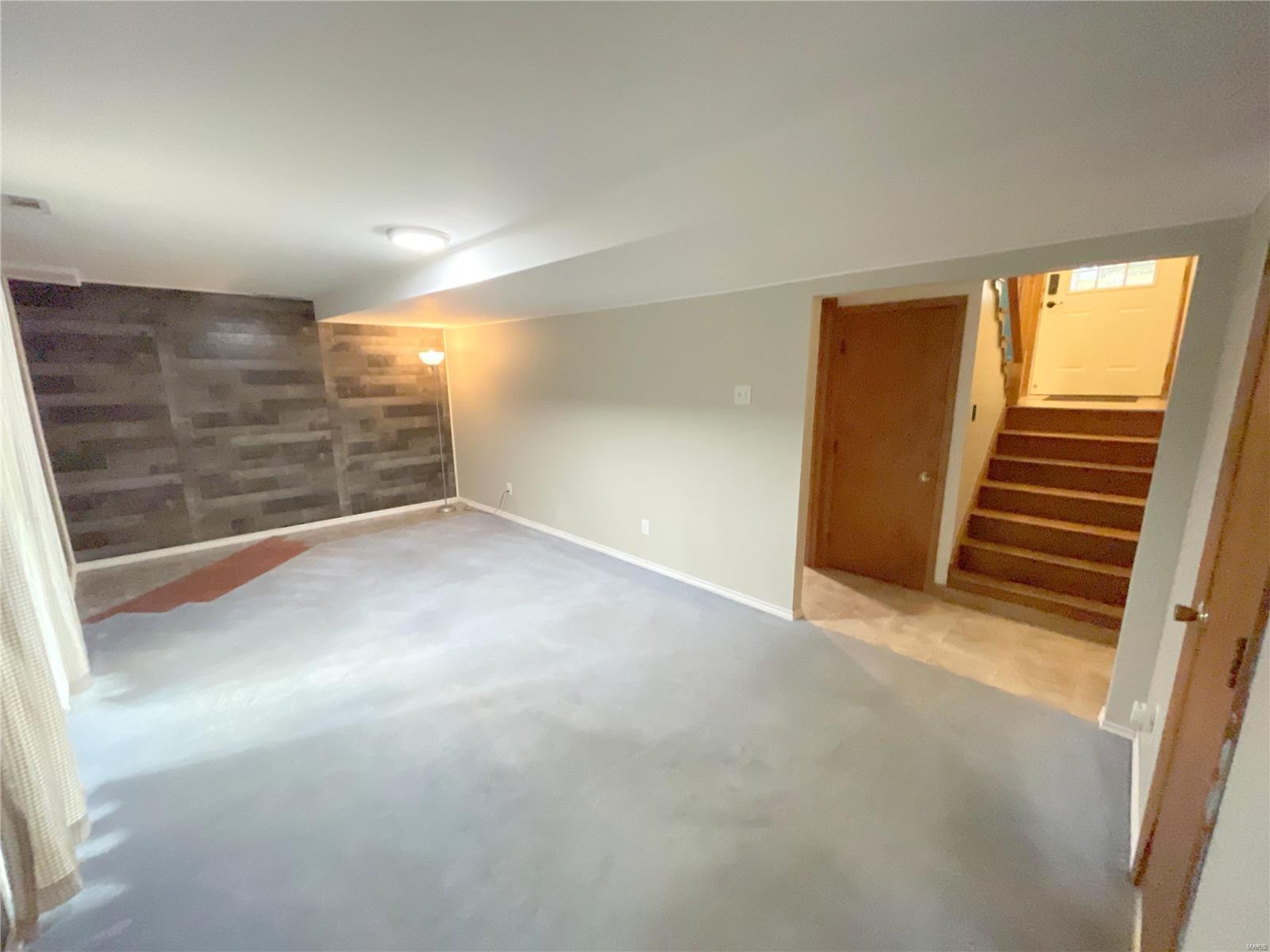 2138 Oakview Drive Imperial, MO 63052 - Photo 15 of 34