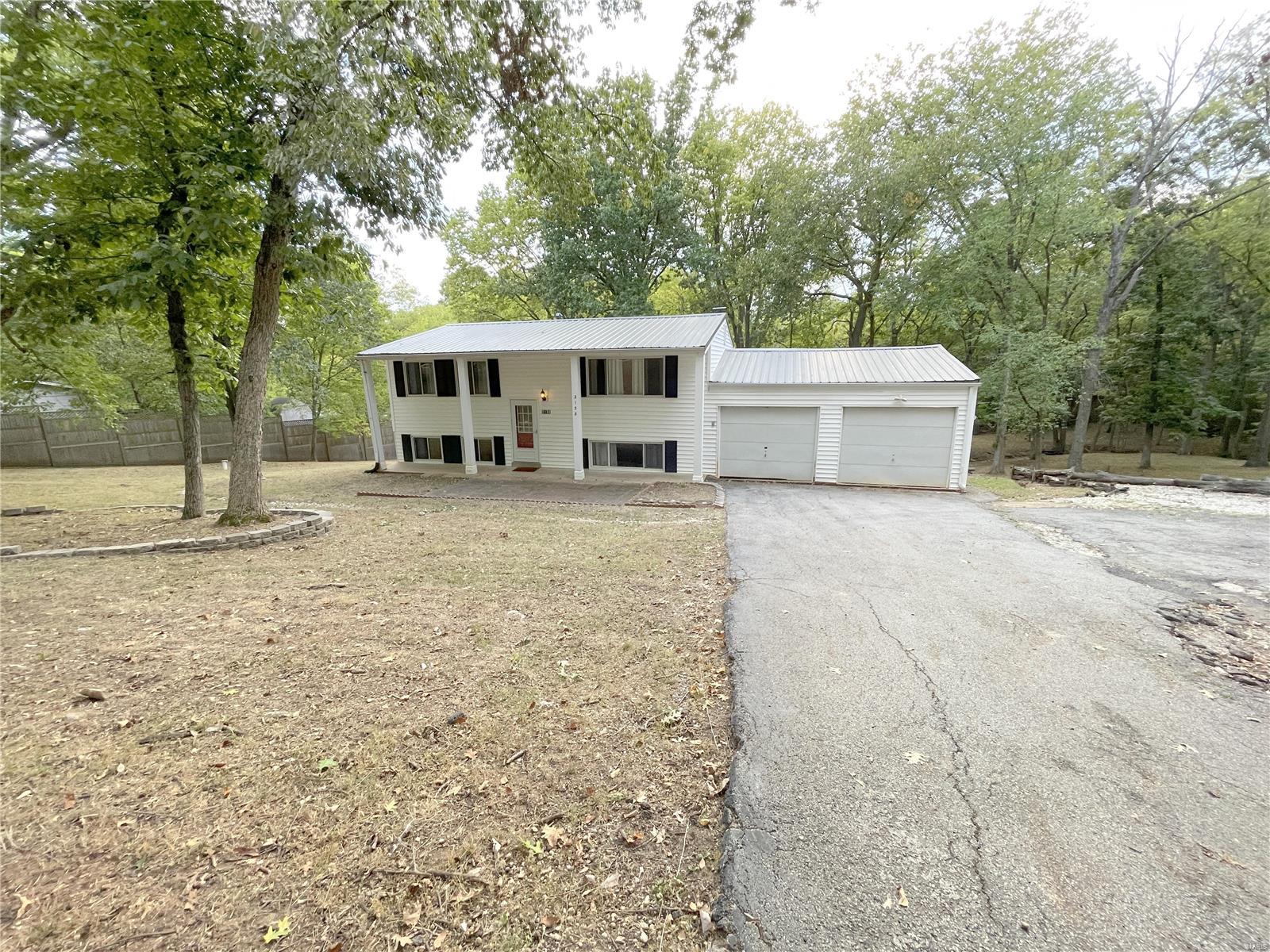 2138 Oakview Drive Imperial, MO 63052 - Photo 2 of 34