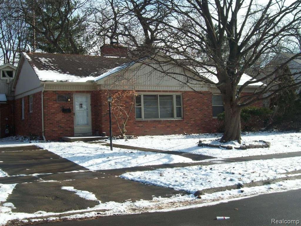 7664 Lamphere Redford, MI 48239 - Photo 1 of 10