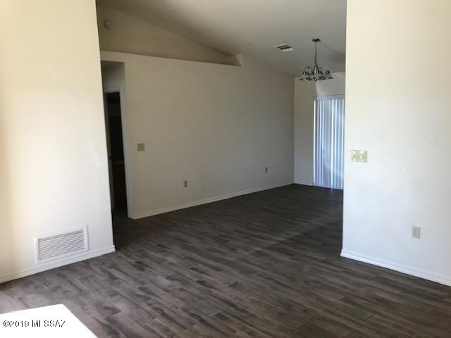 1427 Liga Court Rio Rico, AZ 85648 - Photo 2 of 5