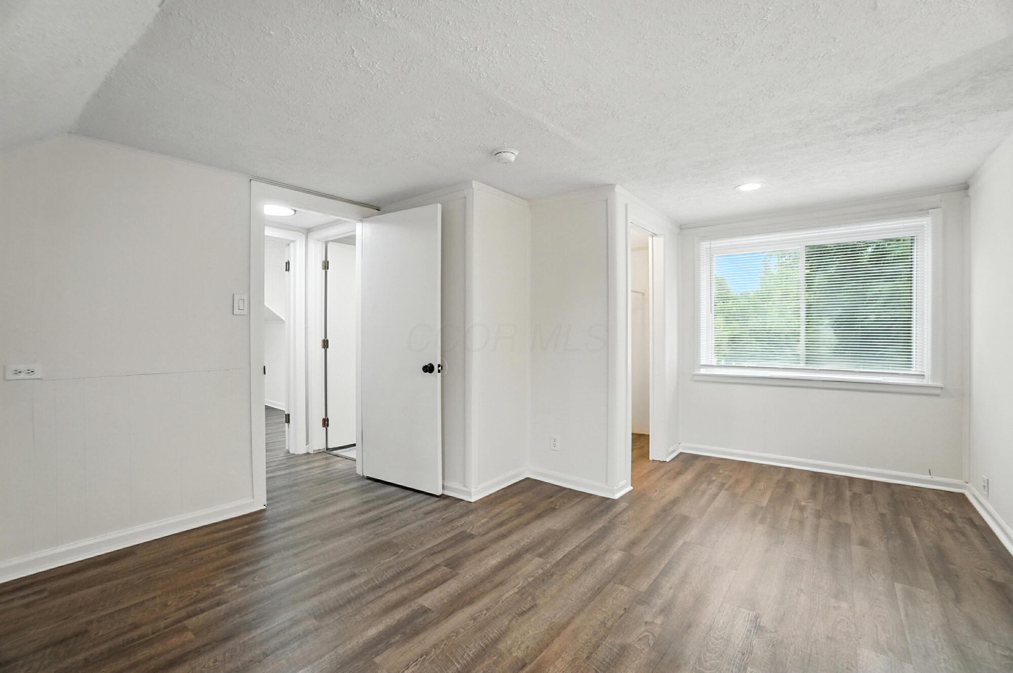 905 Kinnear Road Columbus, OH 43212 - Photo 28 of 67 Bedroom Three Second Floor