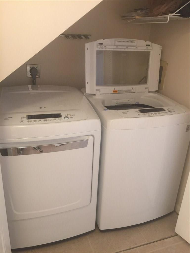 8328 Trent Court, Unit B Boca Raton, FL 33433 - Photo 15 of 22 Extra Large Capacity Washer/Dryer