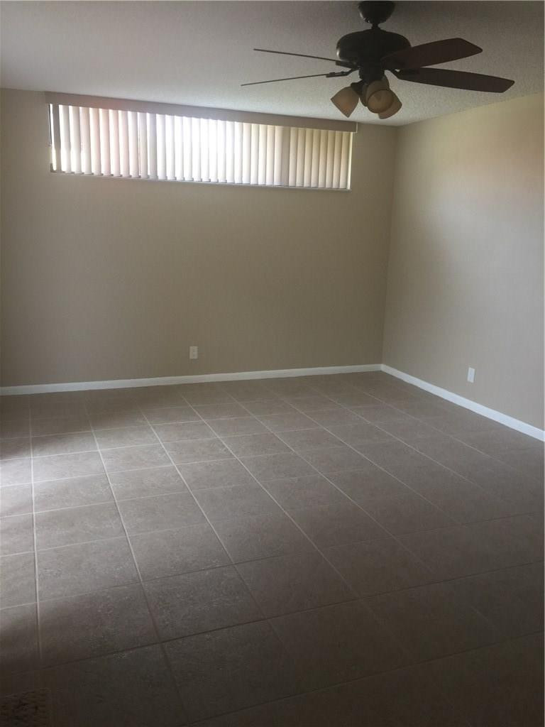 8328 Trent Court, Unit B Boca Raton, FL 33433 - Photo 6 of 22 Living Room