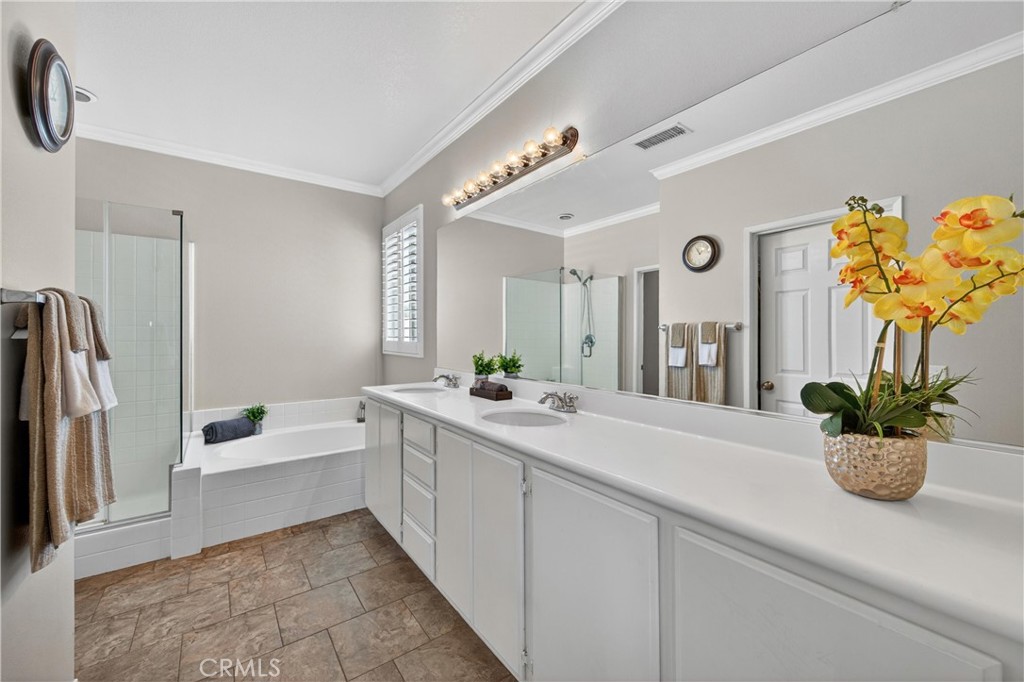 12843 Tarragon Way Riverside, CA 92503 - Photo 25 of 50 Primary Ensuite Bathroom