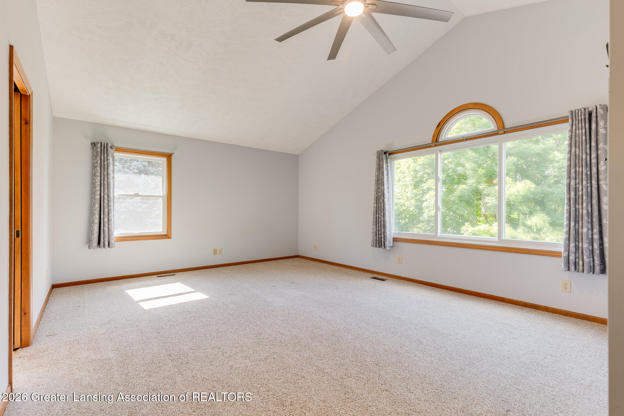 4115 West Howe Road Dewitt, MI 48820 - Photo 16 of 32 .