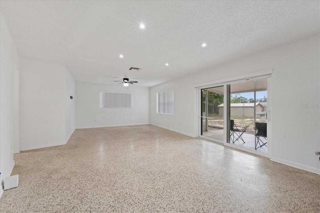 6495 Fairlawn Street Spring Hill, FL 34606 - Photo 13 of 42