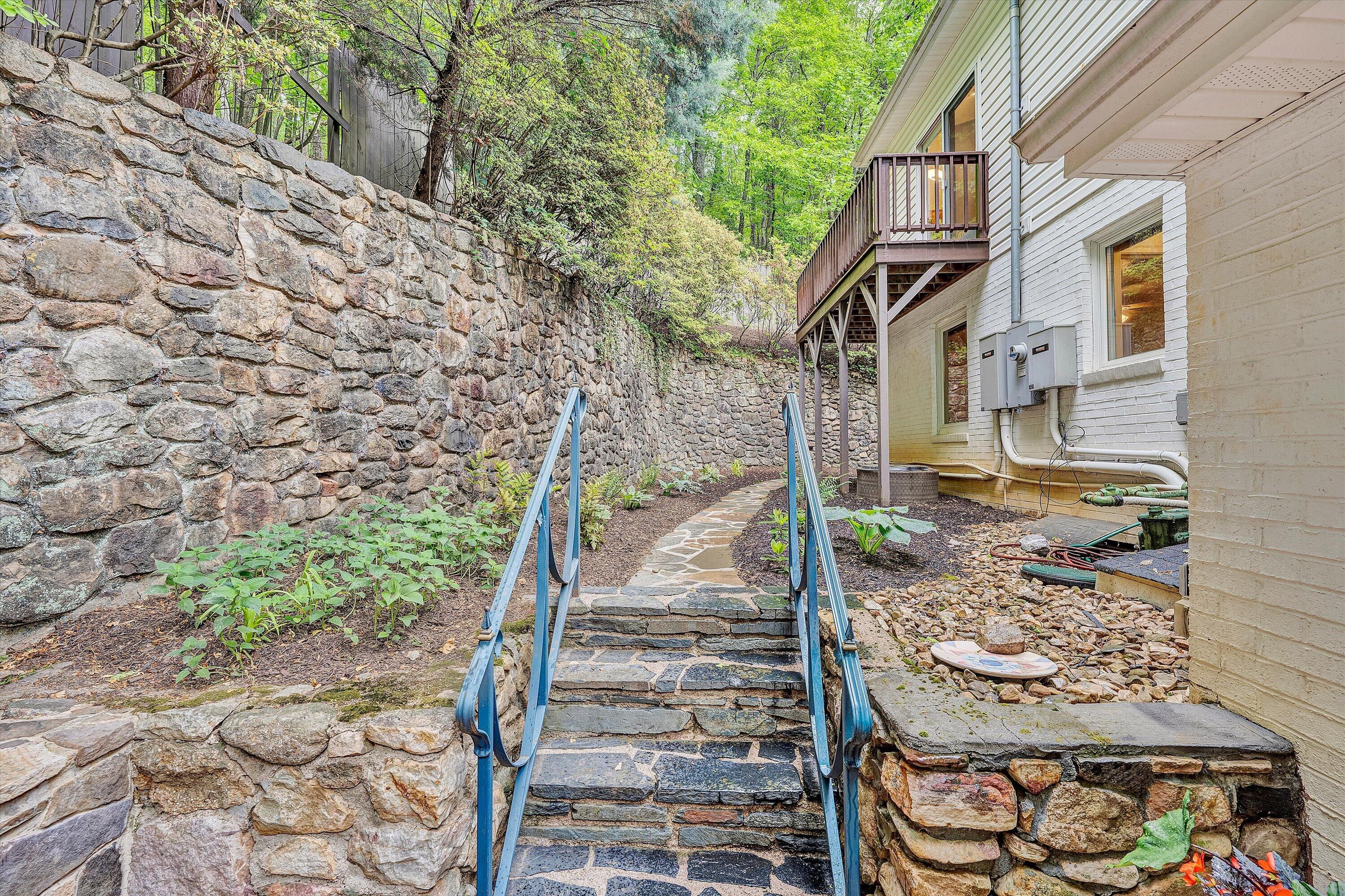 3138 Stoneridge Road Southwest Roanoke, VA 24014 - Photo 49 of 52 49-SGP-07708
