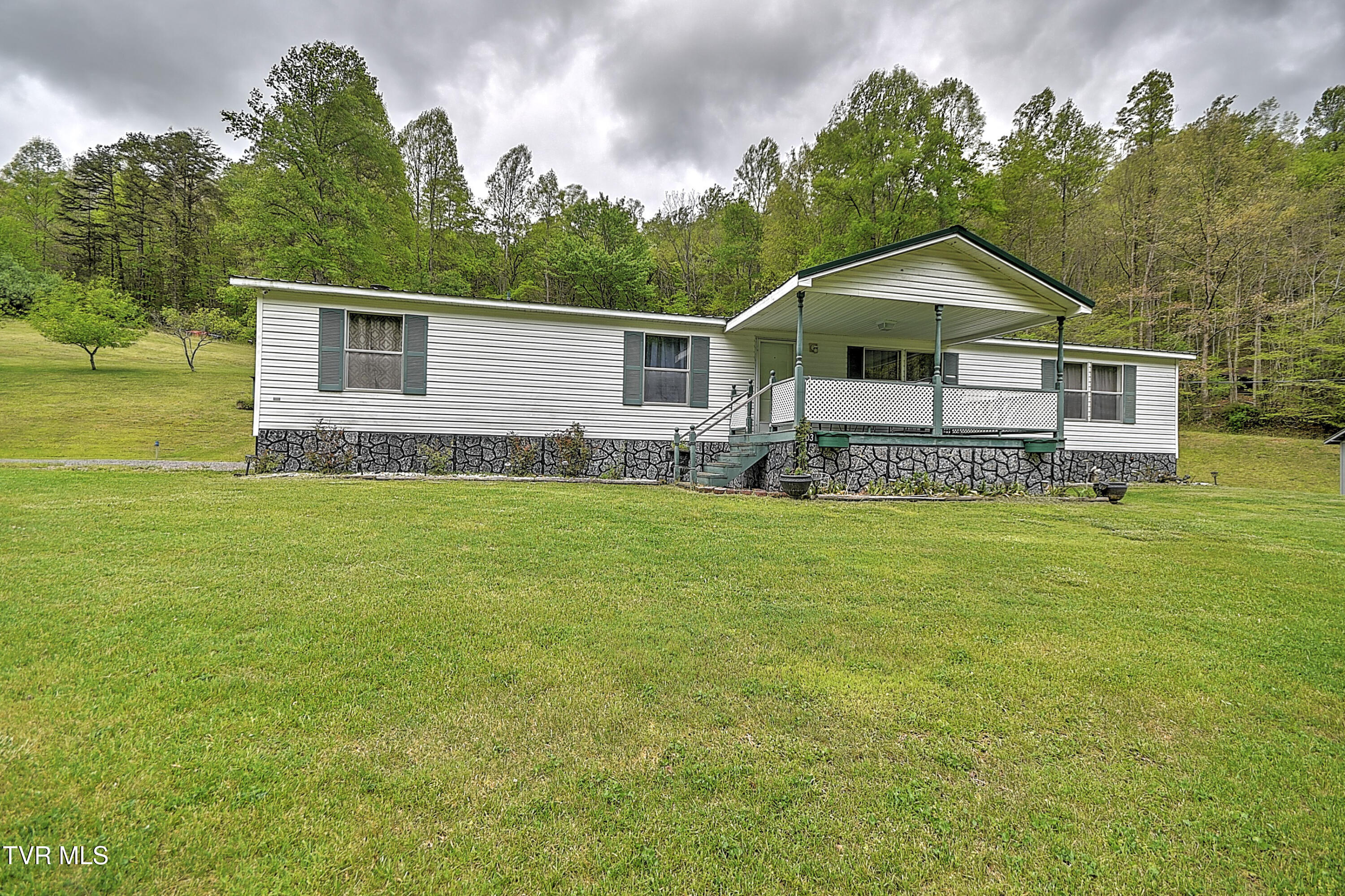 903 Flatwoods Road Coeburn, VA 24230 - Photo 44 of 74 903 Flatwoods JG